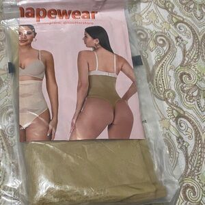 High-Waisted Shapewear Briefs - Beige